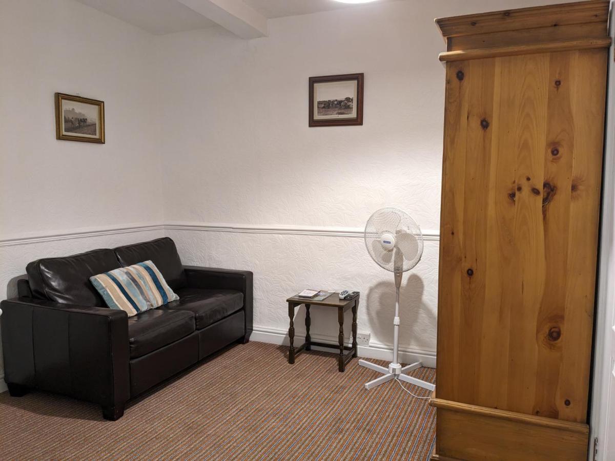Bed & Breakfast The Board - *